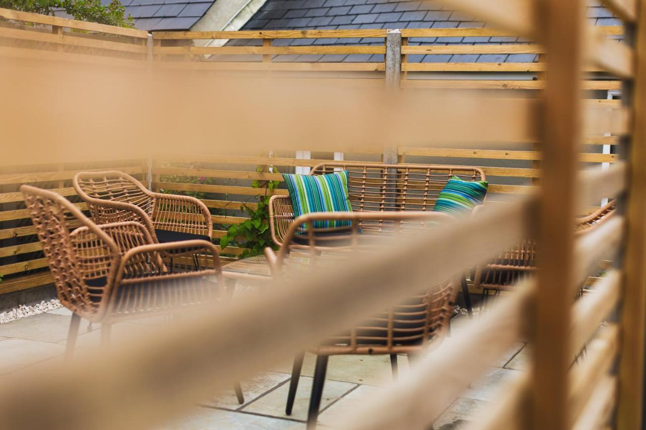 Cathys Cottage, Sun Trap Patio, Modern 3 Bed, Central, Parking Crewkerne Bagian luar foto