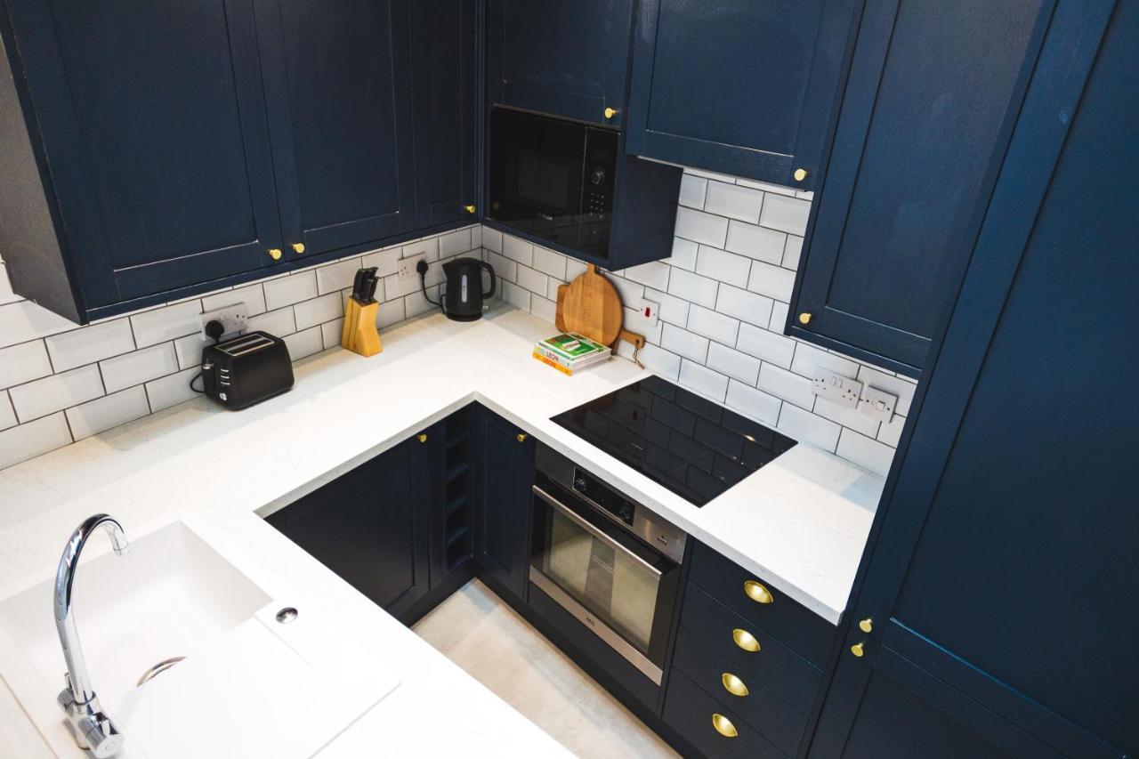 Cathys Cottage, Sun Trap Patio, Modern 3 Bed, Central, Parking Crewkerne Bagian luar foto