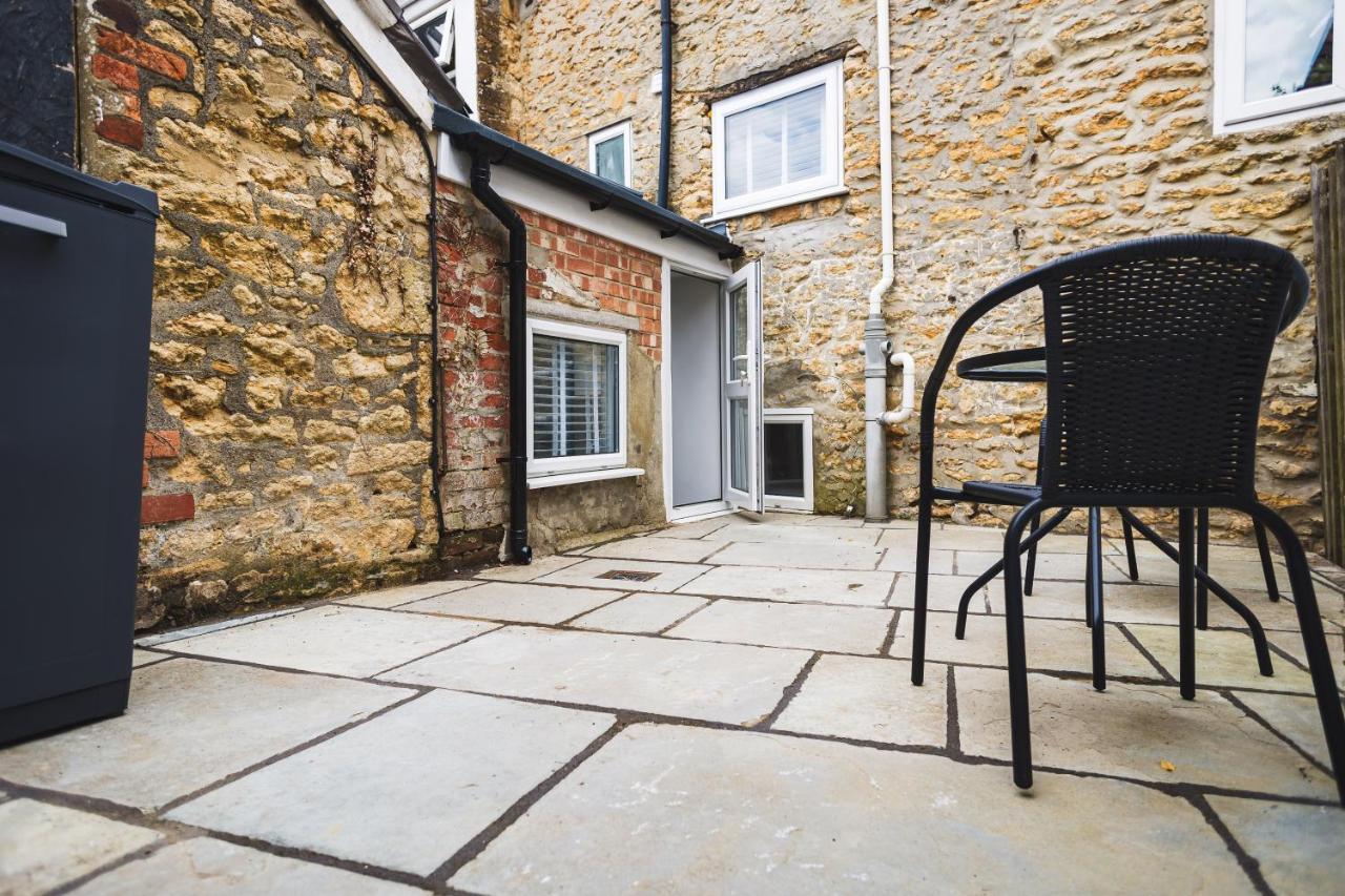 Cathys Cottage, Sun Trap Patio, Modern 3 Bed, Central, Parking Crewkerne Bagian luar foto
